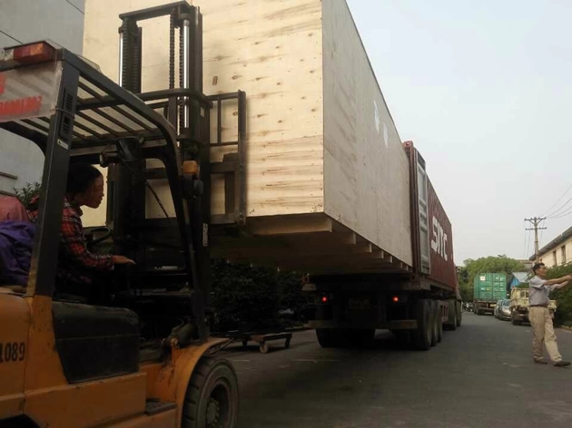 大型機(jī)械設(shè)備出口包裝